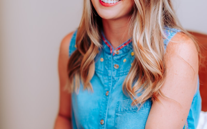 世界杯比赛赛后球员相互致意的瞬间